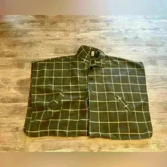 One size fits most fleece shawl - Picture 4 of 5